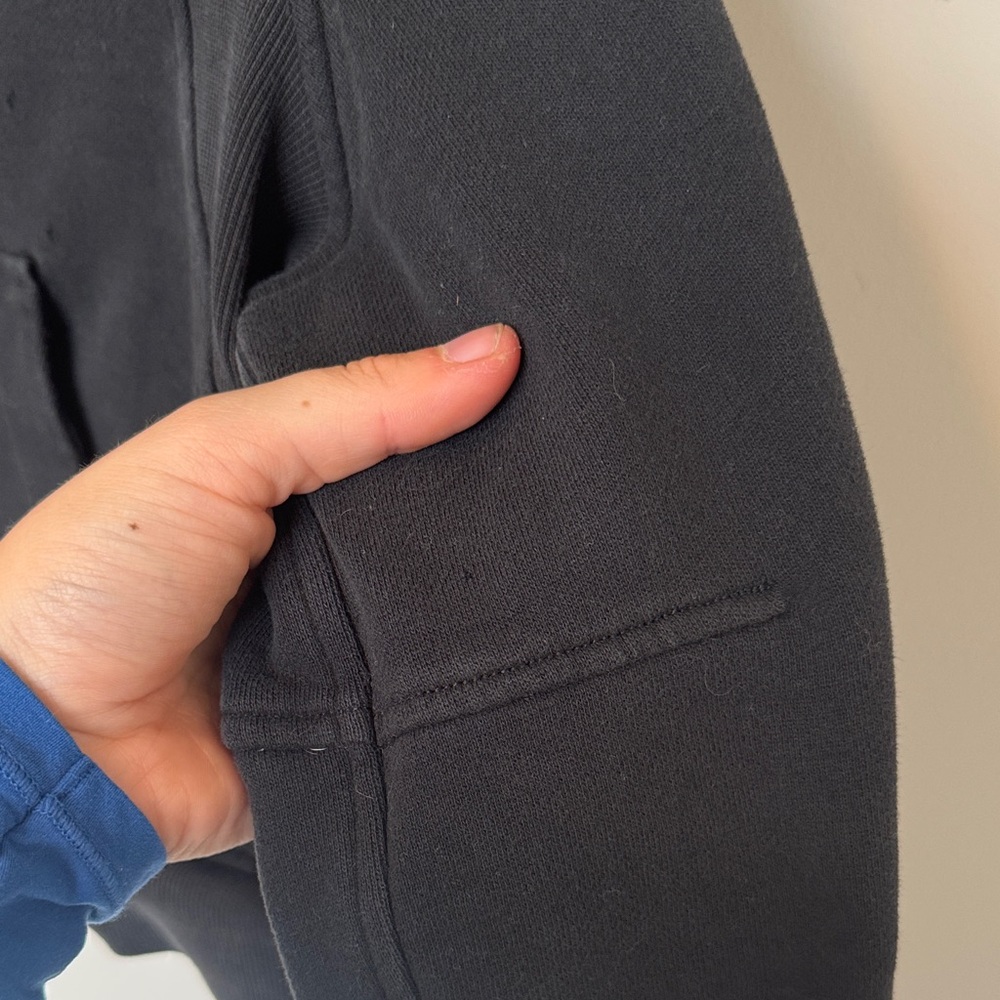 *FLAWED* Lululemon Scuba Oversized Funnel Neck SweatShirt in Black - XS/S - Picture 4 of 6
